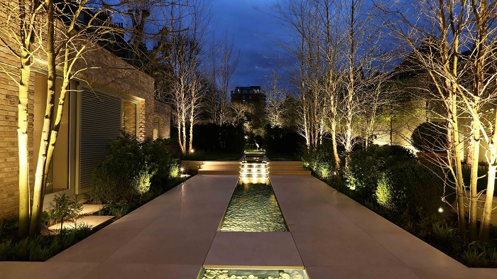 Outdoor Lighting Trends in Canada for 2025 Outdoor Lighting Trends in Canada for 2025