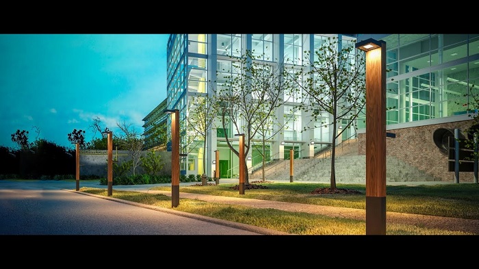 Emerging Trends & Technology in Pole Mount Display